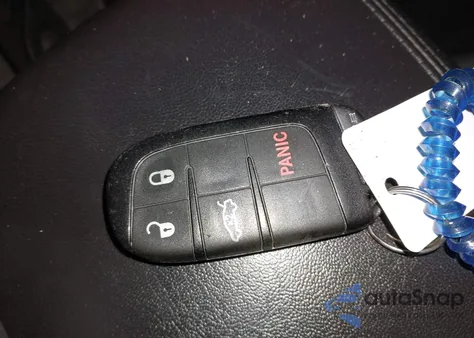 2015 Chrysler 200 Limited z USA, uszkodzony, nr VIN 1C3CCCAB9FN708401